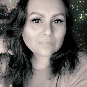 Meet your Posher, Isabel